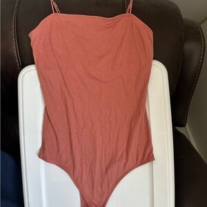 Hollister Medium Bodysuit in Rust
